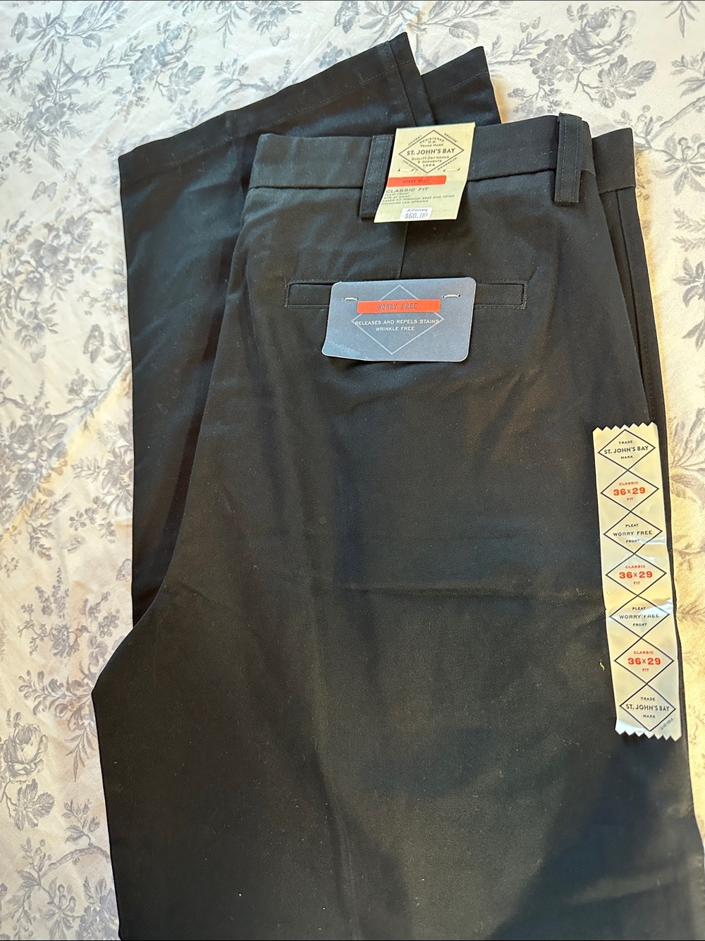 NWT Men’s St. John’s Bay Pants 36×29 Pleated Classic Fit Black Cotton